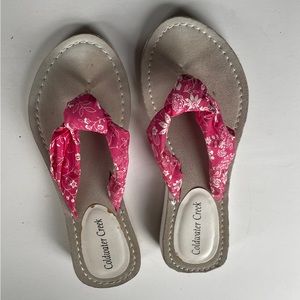 Coldwater Creek fushia/white floral sandals Sz 8